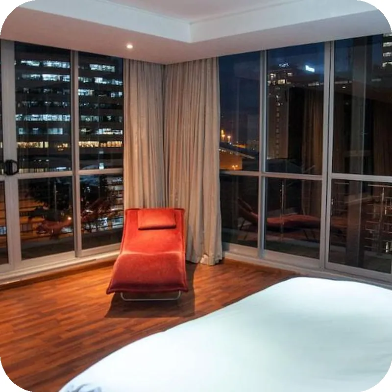 Circa Luxury Apartment Hotel 호텔 내부 이미지